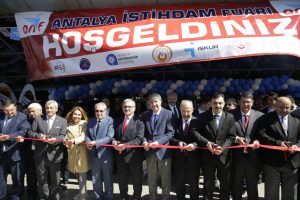 Türel, Antalya İş Fuarı'nı açtı