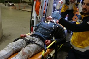 Adana'da bıçaklı kavga: 1 yaralı