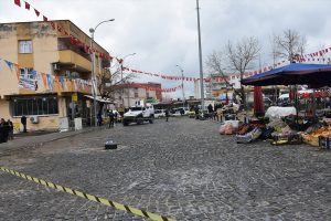 Diyarbakır'da iki aile arasında silahlı kavga: 3 ölü, 4 yaralı