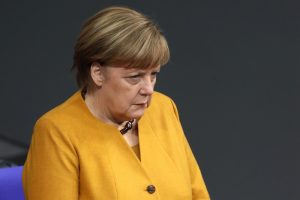 Merkel: "Camilere yapılan saldırılar demokrasiye yapılmıştır"