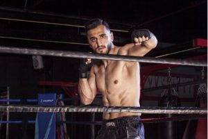 Dünya şampiyonu kick boksçu Vedat Hödük, Türkiye'de rakip arıyor