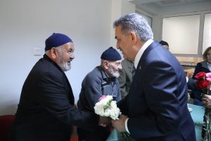 AK Parti Genel Başkan Yardımcısı Yazıcı huzurevi sakinleriyle buluştu