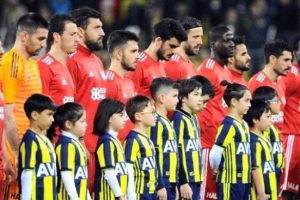 Fenerbahçeliler tekbir getirince gözyaşlarını tutamadı