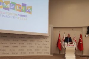 Bursa'da Turizm Bakanı'ndan İngilizce sürprizi