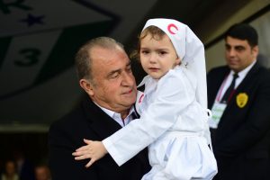 Bursaspor - Galatasaray ma&ccedil;ında duygu dolu anlar
