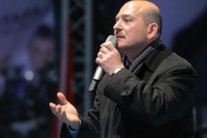 Soylu: Sana 4 duvar verdik, ister o duvara daya, ister o duvara daya