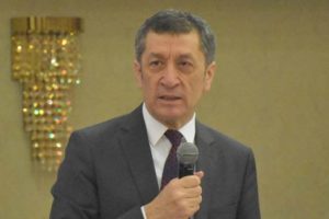 Bakan Sel&ccedil;uk'tan '18 Mart' mesajı