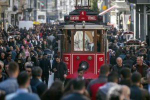 İstanbul n&uuml;fusuyla 131 &uuml;lkeyi geride bıraktı