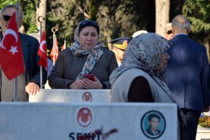 Adana şehitleri andı