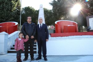Bursa B&uuml;y&uuml;kşehir Belediye Başkan Adayı Bozbey: "&Ccedil;anakkale Zaferi T&uuml;rkiye Cumhuriyeti'nin g&uuml;neşi olmuştur"