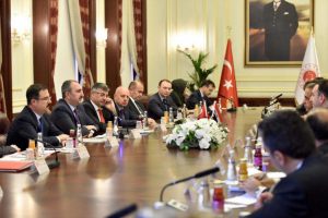Bakan G&uuml;l, Irak Y&uuml;ksek Yargı Konseyi heyetini kabul etti