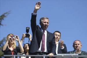 Mansur Yavaş: 'K&ouml;ylerdeki su &uuml;cretleri 3 kuruş olacak'