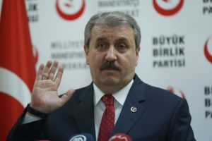 Destici: "Fındık &uuml;reticilerimizin mağdur edilmesine asla g&ouml;z yummayacağız"