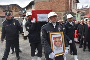 Kazada &ouml;len polis memuru son yolculuğuna uğurlandı