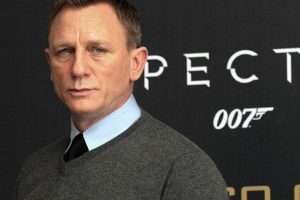 James Bond, yeni filminde elektrikli araba kullanacak
