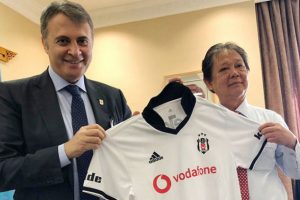 Fikret Orman'ın Uzak Doğu turu s&uuml;r&uuml;yor