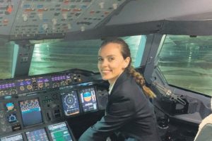 Dev u&ccedil;ağın ilk T&uuml;rk kadın pilotu