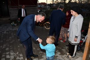 Kaymakam G&ouml;r&uuml;c&uuml; ve Başkan Taban'dan Bursalı şehit ailesine ziyaret