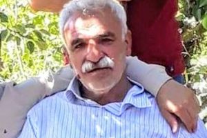 Balkondan d&uuml;şen adam hayata tutunamadı