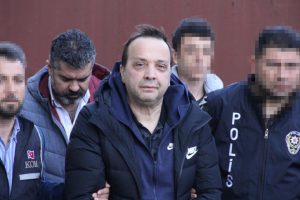 Dolandırıcılık &ccedil;etesinin lideri, vergi rekortmeni olmuş