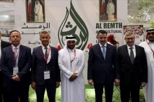 Pakdemirli Katar'da fuar a&ccedil;ılışına katıldı