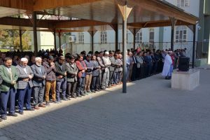Cami saldırısında hayatını kaybedenler i&ccedil;in gıyabi cenaze namazı