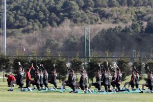 &Uuml;mit Milli Futbol Takımı hazırlıklarını s&uuml;rd&uuml;rd&uuml;