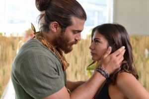 Can Yaman asker oluyor!