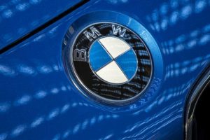 BMW'den 'Türkçe yasağı' iddialara açıklama geldi