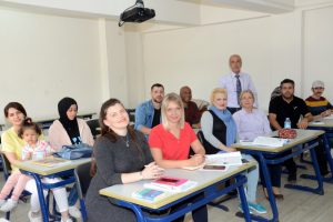 Yabancı gelinlerin T&uuml;rk&ccedil;e aşkı