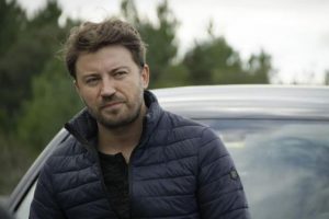 Y&uuml;zleşme dizisine konuk olan Tolga G&uuml;le&ccedil;'in yeni projesi belli oldu