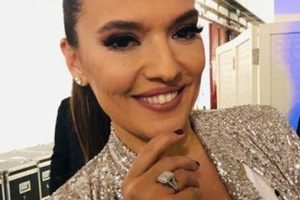 Demet Akalın: Enteresansınız