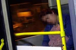 Metrob&uuml;s ve otob&uuml;sler gen&ccedil; kadının 'sığınma yeri' oldu