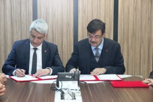 Bursa'da Mobilya &Ccedil;alıştayı Protokol&uuml; i&ccedil;in imzalar atıldı