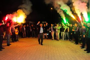 Başkan Şahin, k&ouml;y&uuml;nde coşkuyla karşılandı