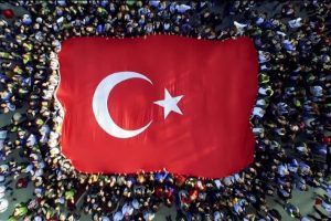 T&uuml;m T&uuml;rkiye'yi buluşturan &Ccedil;anakkale videosu
