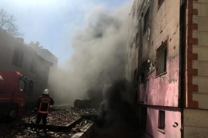 Eski hastane binasında yangın