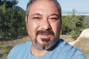 Derste kalp krizi ge&ccedil;iren &ouml;ğretmen kurtarılamadı