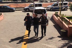 Uyuşturucu operasyonunda g&ouml;zaltına alınan ş&uuml;pheli tutuklandı