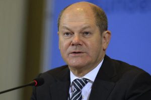 Scholz: Almanya, k&uuml;resel ekonomi ve Brexit'in risklerine karşı donanımlı