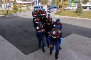 6 koyun &ccedil;alan 4 kişi yakalandı