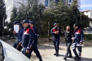Hırsızlar yakalanmamak i&ccedil;in l&uuml;ks otomobil kullandı