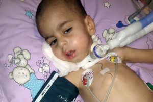1,5 yaşındaki Yusuf, solunum cihazı i&ccedil;in yardım bekliyor