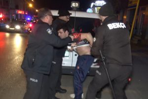 Bursa'da akraba ailelerin bıçak, satır ve sopalı kavgası: 6 yaralı, 16 gözaltı