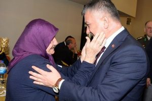Vali Yazıcı, "Yaşlıların yeri h&uuml;rmet makamıdır"