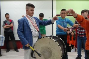 Down Sendromulu gencin davul şovu