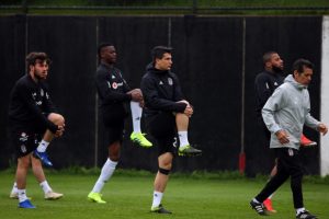 Beşiktaş, kondisyon ve taktik &ccedil;alıştı
