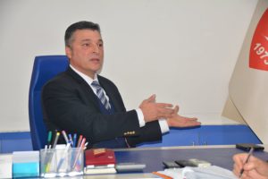 Erdek Belediye Başkanı H&uuml;seyin Sarı g&ouml;revden alındı