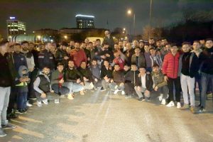 Kanser hastası Azat'a gireceği zorlu ameliyat &ouml;ncesi b&uuml;y&uuml;k s&uuml;rpriz