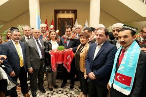 Bursa'da bando ve kortej eşliğinde nevruz kutlaması